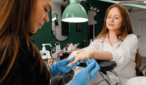 Prothésiste ongulaire